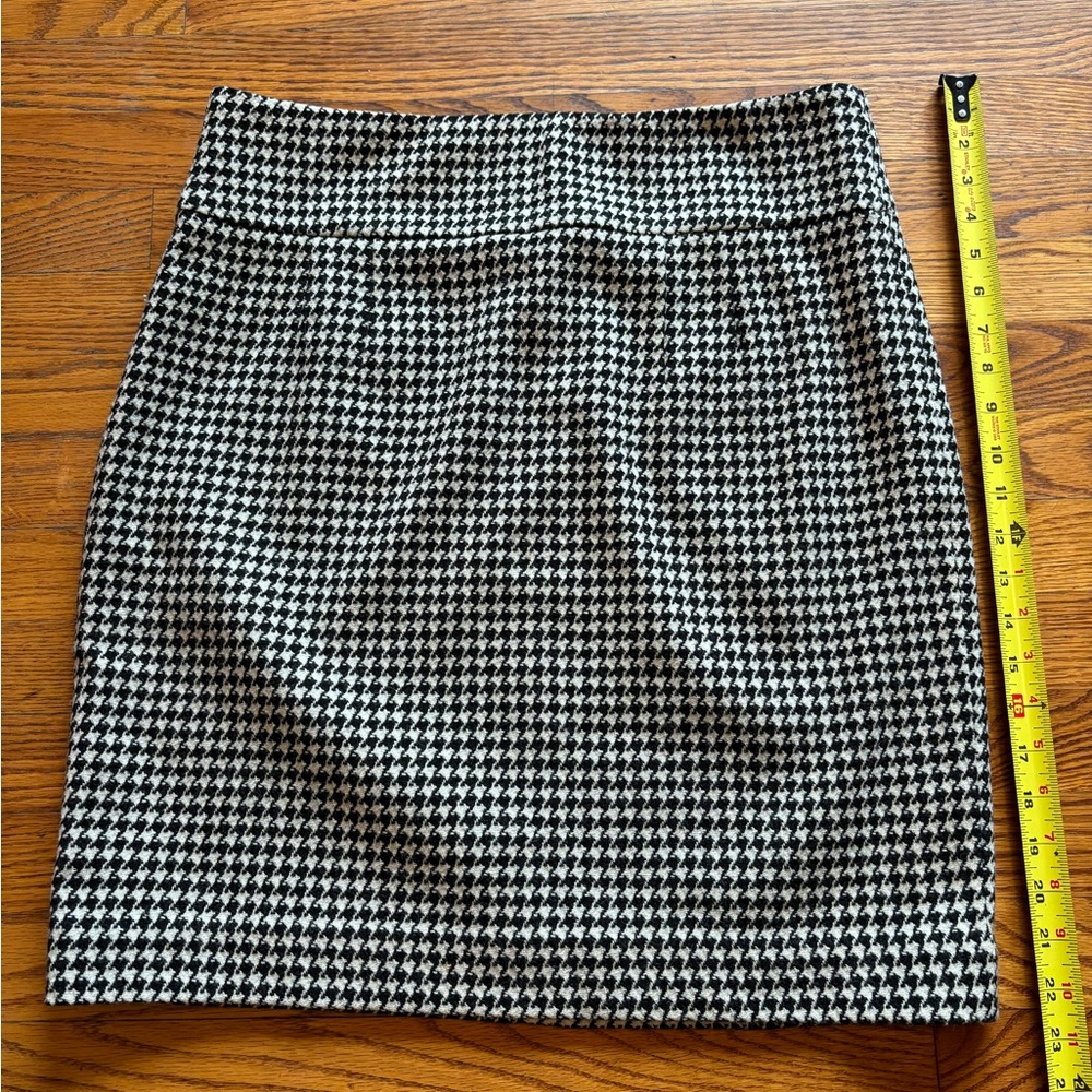 Banana Republic Women’s Wool Skirt Size 12